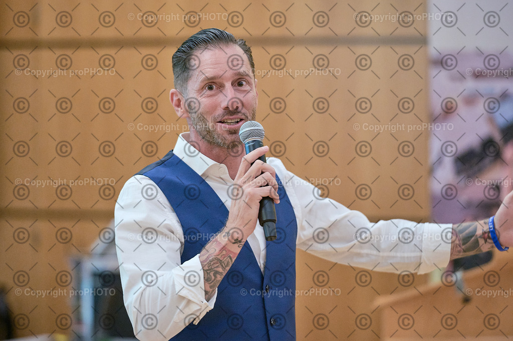 412_202509_EmployerBranding_NZ6_0622 | proPHOTO - Realisiert mit Pictrs.com