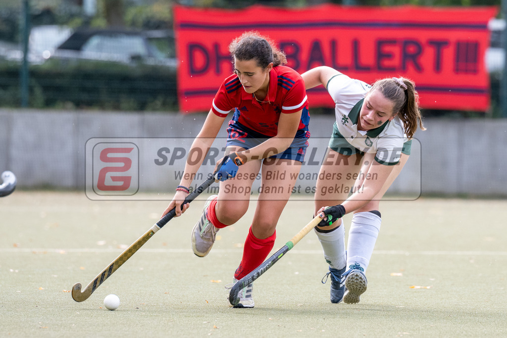 SFE_20231022_0156 | Deutsche Meisterschaft Weibliche U16 Finale Uhlenhorst Mülheim - Düsseldorfer HC am 22.10.2023 in Köln (Düsseldorfer Hockeyclub 1905 e.V.), Photo: Stephan Fehrmann 2023 (Sports-Gallery)