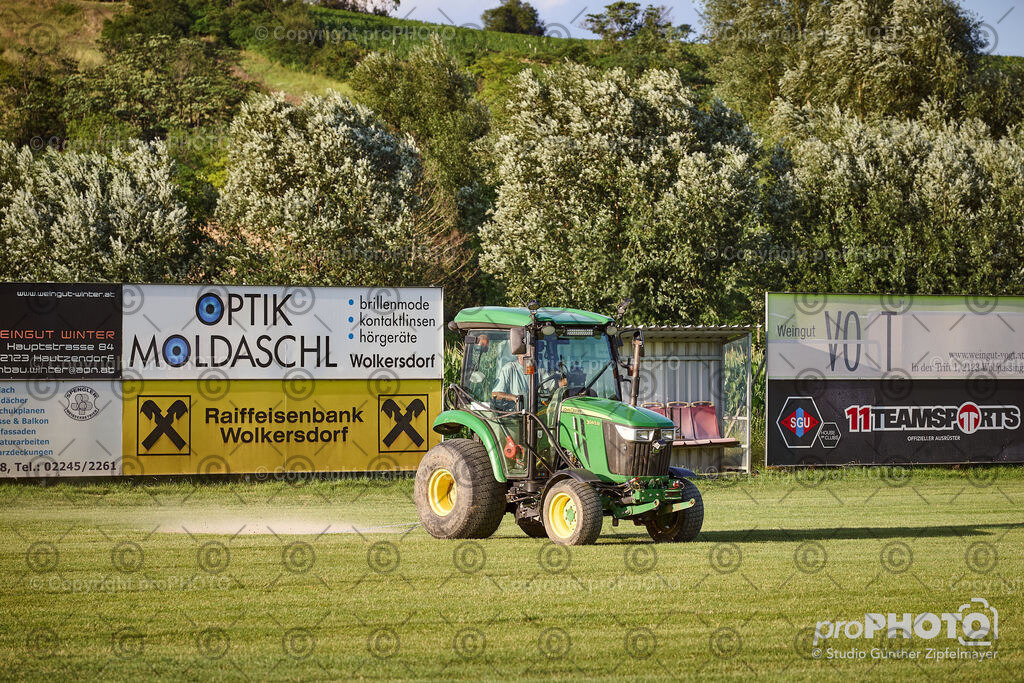 202507_Rernböck-Rasen_NZ9_1350 | proPHOTO - Realisiert mit Pictrs.com