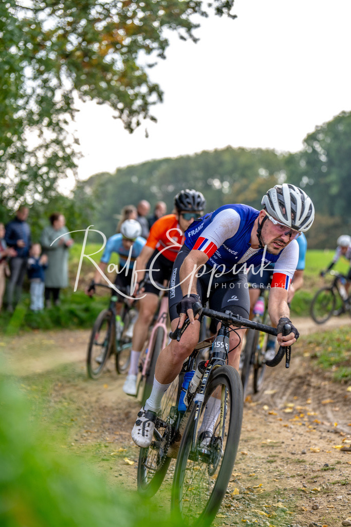 Ralf Eppink Photography 20251012_DSC03117 | Sportfotografie, Eventfotografie, Porträtfotografie, Radsport Fotograf, Triathlon Fotograf, Düsseldorf Fotograf, Köln Fotograf, Actionfotografie, Teamfotografie, Peoplefotografie, Business Portraits, Veranstaltungsfotografie, Reportagefotografie - Realisiert mit Pictrs.com