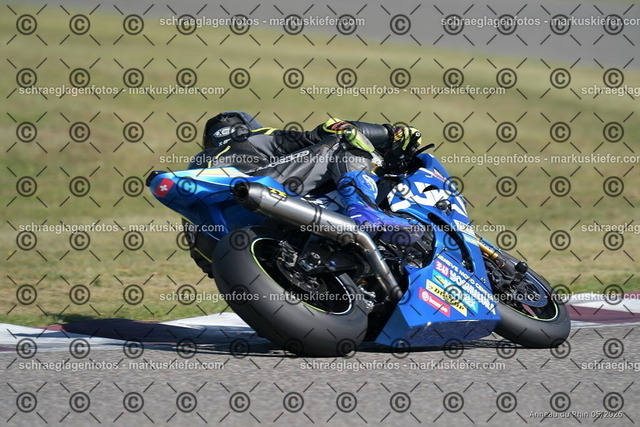 26BT01-0180 | markuskiefer.com - Realisiert mit Pictrs.com