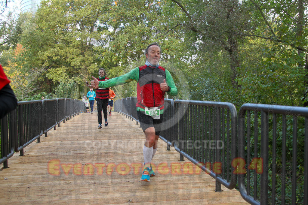 231015_1011_EV4_0943 | Sportfotografie im Rhein-Sieg Kreis, Köln, Bonn, NRW, Rheinland Pfalz, Hessen, etc. Unser Tätigkeitsfeld umfasst den Laufsport vom Volkslauf über den Marathon, Duathlon, Triathon bis zum Ultralauf wie Kölnpfad Ultra oder Schindertrail.