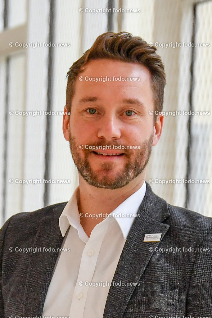 Pressekonferenz MFG Oesterreich_ Migrationsflut stoppen _ JETZT_ 01.12.2022-7 | 01.12.2022, Presseclub Linz, AUT, Pressekonferenz MFG Oesterreich, Migrationsflut stoppen – JETZT, im Bild Manuel Krautgartner (MFG, Klubobmann)