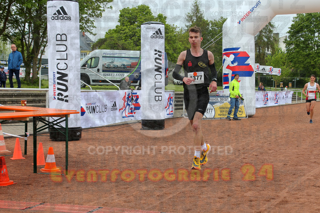 220501_1136_EX1_0735 | Sportfotografie im Rhein-Sieg Kreis, Köln, Bonn, NRW, Rheinland Pfalz, Hessen, etc. Unser Tätigkeitsfeld umfasst den Laufsport vom Volkslauf über den Marathon, Duathlon, Triathon bis zum Ultralauf wie Kölnpfad Ultra oder Schindertrail.