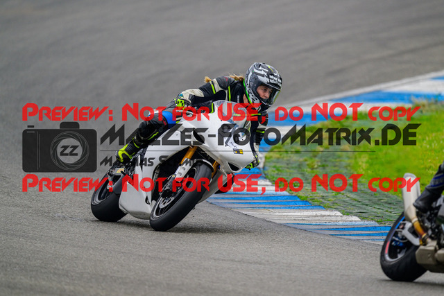 MaZZes_FotoMatrix_240521_6007705_2043 | GELB