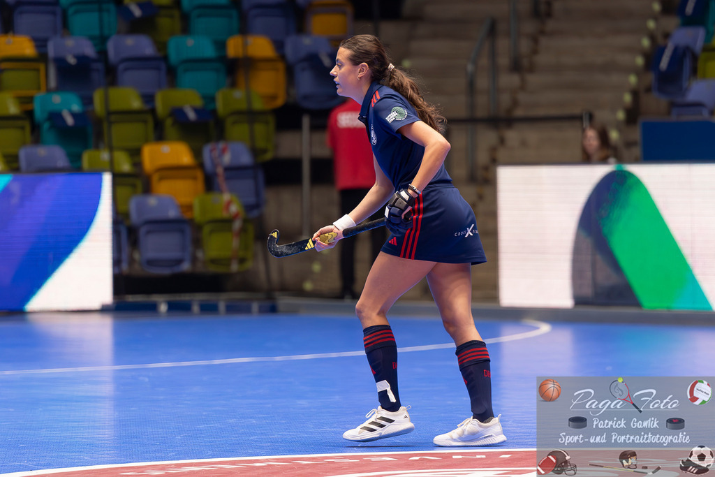 Volvo E.R.B. Final 4 Halbfinale Frauen: Mannheimer HC - Düsseldorfer HC, 25.01.2025 | Selin Oruz (Düsseldorfer HC #14), Freisteller, Portrait, Porträt, Mannheimer HC - Düsseldorfer HC, Frankfurt, Süwag Arena, 25.1.2025 - Realisiert mit Pictrs.com