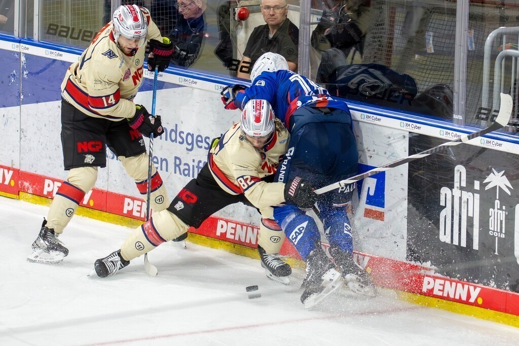 DEL, Deutsche Eishockey Liga Saison 2024/25, 15. Spieltag: Adler Mannheim gegen Nürnberg Ice Tigers | DEL, Deutsche Eishockey Liga Saison 2024/25, 15. Spieltag: Adler Mannheim gegen Nürnberg Ice Tigers - Realisiert mit Pictrs.com