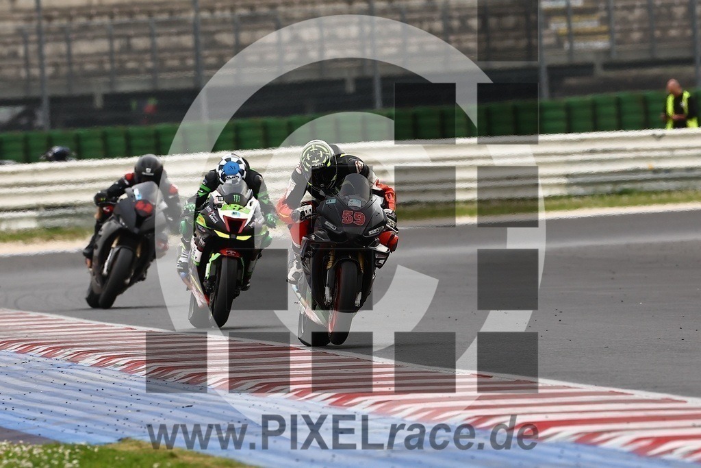 0183-20240329_02949 | Schöne Erinnerungen an spannende Momente - das festzuhalten ist unser Job. PIXELrace.de ist seit 2003 auf den Rennstrecken Europas unterwegs um die Action draußen beim Fahren und die wunderbare Stimmung imm Fahrerlager für euch einzufangen.