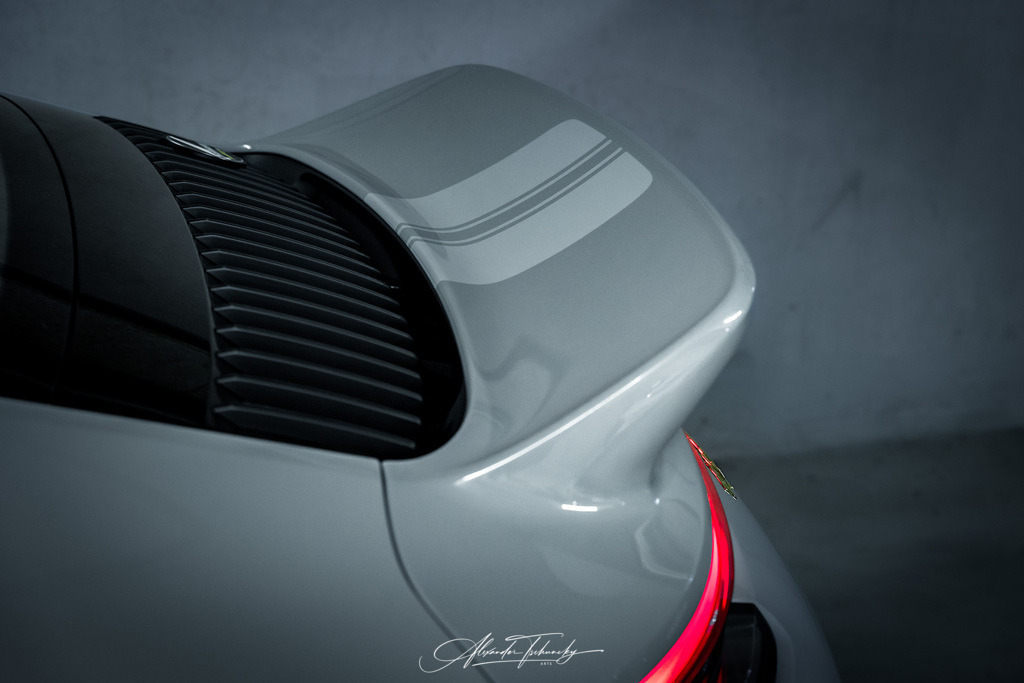 R6PZ3534 _Alexander Tschuncky | Entdecken Sie die faszinierende Welt von Alexander Tschuncky Arts: Kreative Fotografie, atemberaubende Automobilkunst und hochwertiger Bilderdruck. Lassen Sie sich inspirieren! - Realisiert mit Pictrs.com
