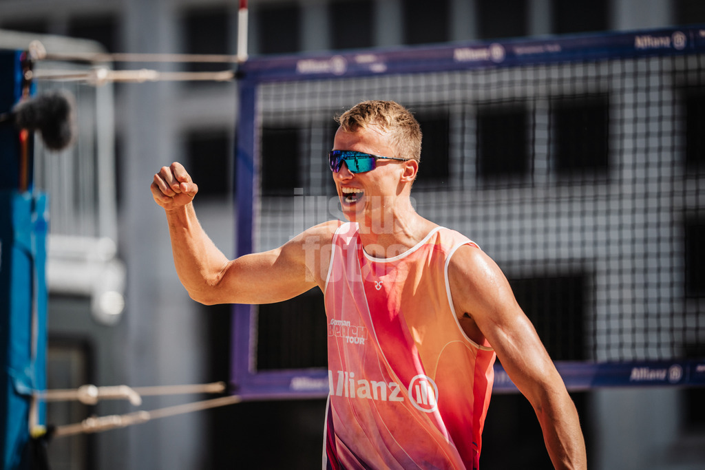 Beachvolleyball | Männer | Allianz German Beach Tour 2025 | Tourstop Berlin | 17.08.2025 | Cedrik Moede jubelt