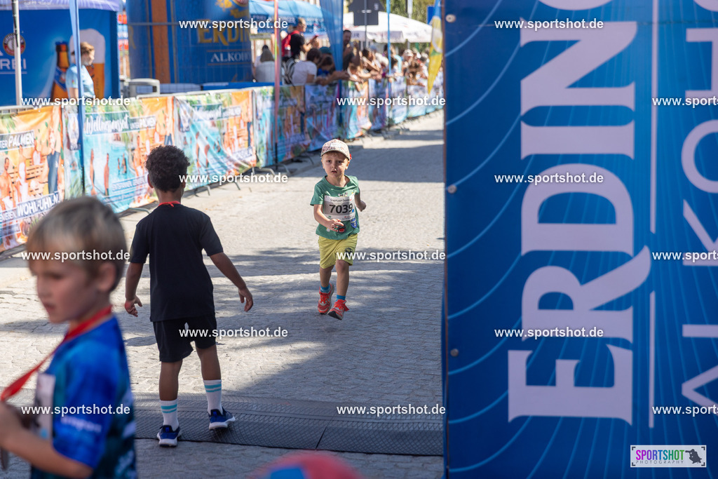 VJ__2947 | Stadtlauf Erding 2025 #stadtlauferding #erdingstadtlauf #stadtlauf_erding #laufmotivation #trisporterding #yourpictrs #sportshot_your_pictrs