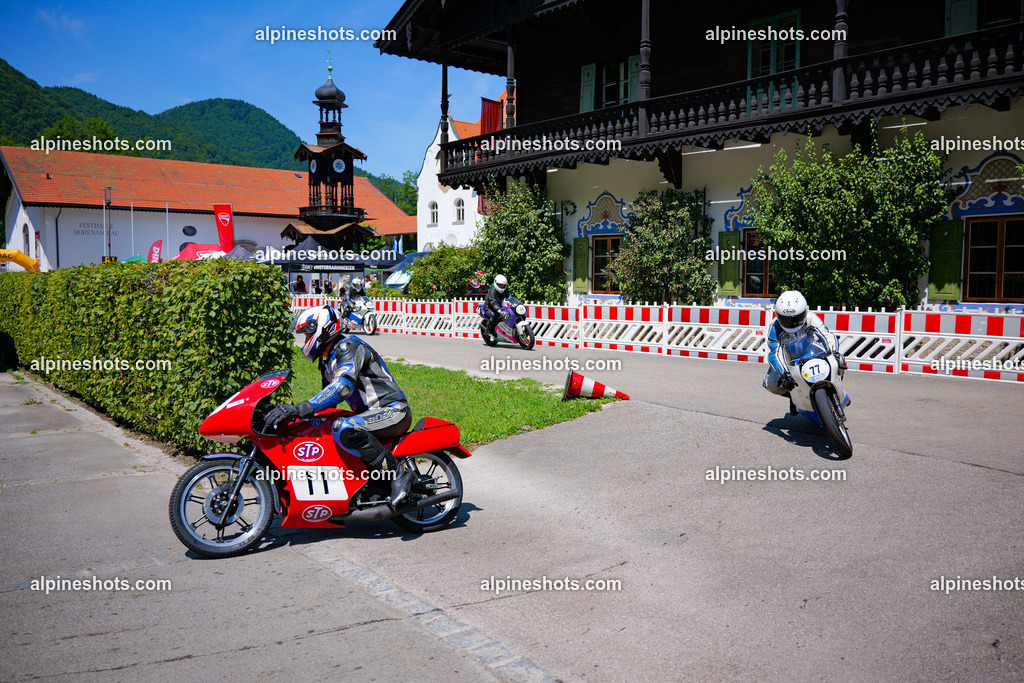 P1036953-2 | Erleben Sie atemberaubende, hochqualitative Fotos Ihrer Fahrt entlang der malerischen Alpenstraßen. Besuchen Sie alpineshots.com, um professionelle Aufnahmen Ihrer unvergesslichen Reise zu finden und zu kaufen - Realisiert mit Pictrs.com