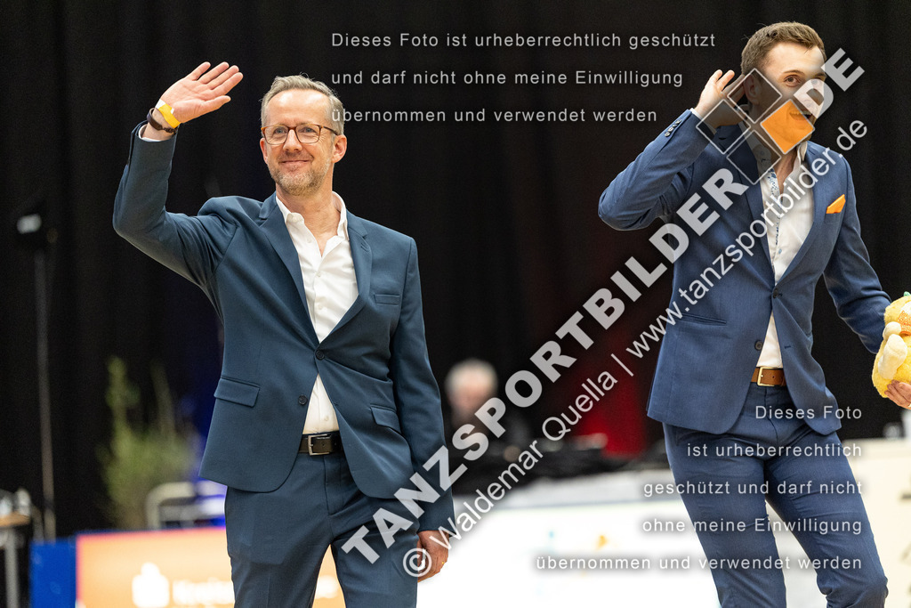 20240406-11350 | Hier finden Sie Tanz Bilder vom Latein und Standard Formationen tanzen. Sportbilder vom Tanzsport. Schöne Fotos und von Weltmeisterschaft, Europameisterschaft, Bundesliga, Regionalliga, Oberliga und Landesliga sowie von GOC Stuttgart, DanceComp, WM Bremen