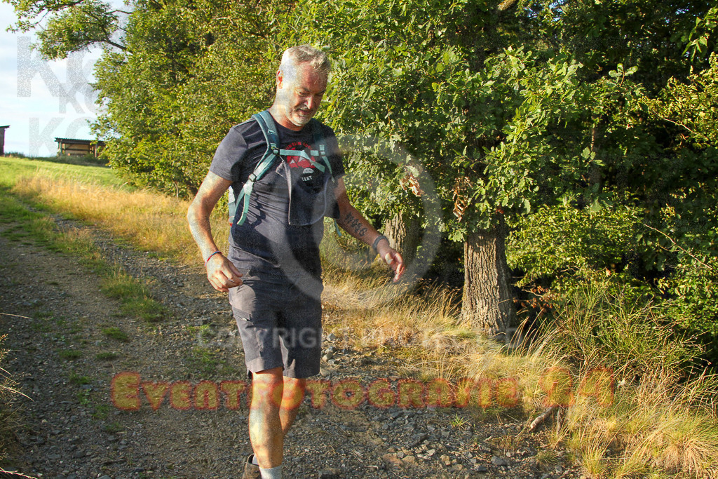 250801_1951_EV4_8901 | Sportfotografie im Rhein-Sieg Kreis, Köln, Bonn, NRW, Rheinland Pfalz, Hessen, etc. Unser Tätigkeitsfeld umfasst den Laufsport vom Volkslauf über den Marathon, Duathlon, Triathon bis zum Ultralauf wie Kölnpfad Ultra oder Schindertrail.