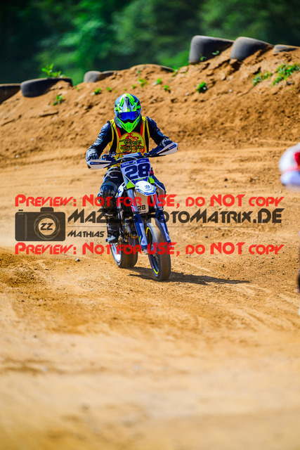 MaZZes_FotoMatrix_240511_6007705_2622 | UE40