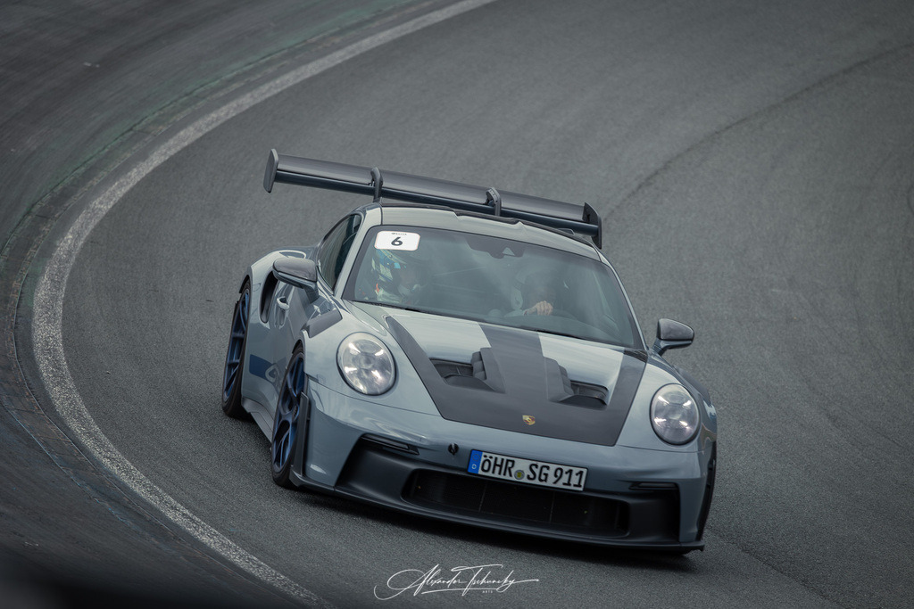 R6PZ0364 _Alexander Tschuncky | Entdecken Sie die faszinierende Welt von Alexander Tschuncky Arts: Kreative Fotografie, atemberaubende Automobilkunst und hochwertiger Bilderdruck. Lassen Sie sich inspirieren! - Realisiert mit Pictrs.com