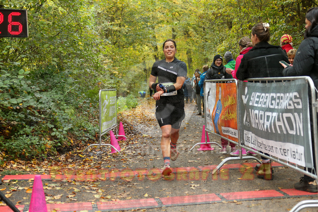 251026_1224_EX1_0293 | Sportfotografie im Rhein-Sieg Kreis, Köln, Bonn, NRW, Rheinland Pfalz, Hessen, etc. Unser Tätigkeitsfeld umfasst den Laufsport vom Volkslauf über den Marathon, Duathlon, Triathon bis zum Ultralauf wie Kölnpfad Ultra oder Schindertrail.