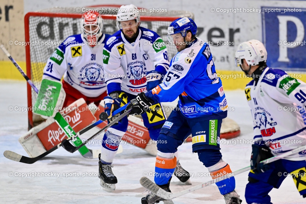 ESC SPARKASSE STEINDORF vs. UECR Huben  | #57 Wilfan Franz ESC Steindorf, #68 Unterlercher Martin UECR EISBÄREN HUBEN, #31 Sicher Michael UECR EISBÄREN HUBEN, ESC SPARKASSE STEINDORF vs. UECR Huben , ESC SPARKASSE STEINDORF vs. UECR Huben  am 06.02.2026 in Steindorf (Ossiachersee Halle), Austria, (Photo by Bernd Stefan)