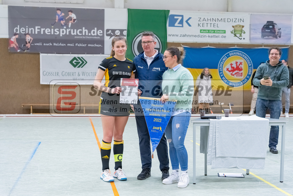 HK_20230226_105335 | Deutsche Meisterschaft WU16 Finale / Ehrungen Harvestehuder THC - 1. Hanauer THC am 26.2.2023 DSC 99, Düsseldorf ,