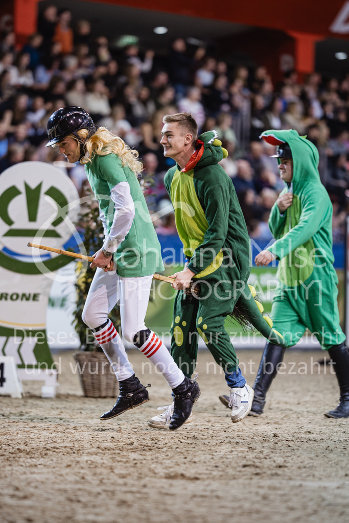 240113_Münster_Kostümspringen-315 | Deine schönsten Turniermomente als professionelle Fotos! Entdecke hochwertige Pferdesport-Fotografie im Online-Shop. Jetzt Fotos finden & bestellen!