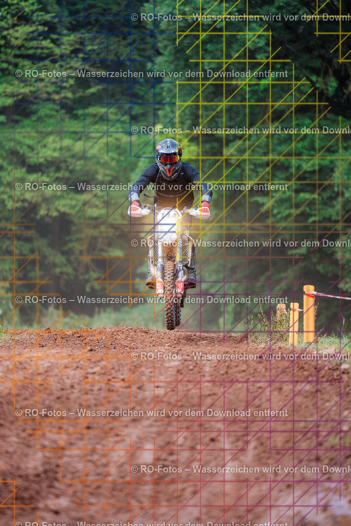 4 Lauf Schlüchtern IGE 2026-486 | Sportfotografie von RO-Fotos: Motorsport, Motocross, Enduro, Laufveranstaltungen und Triathlon. Professionelle Fotos von Sportlern und Events. - Realisiert mit Pictrs.com