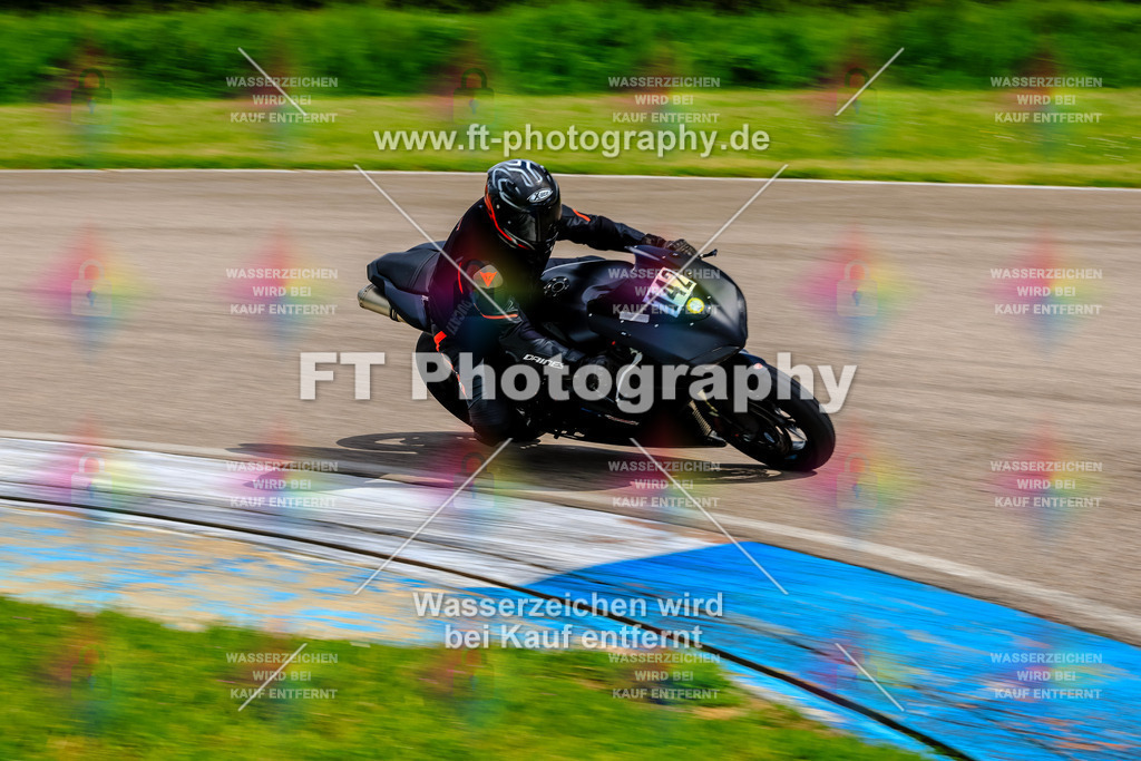 MotoTeam-9310 | Hier findet Ihr Bilder von Touristenfahrten auf der Nürburgring Nordschleife oder von anderen Veranstaltungen die ich besucht habe. Viel Spass beim Durch Schauen 