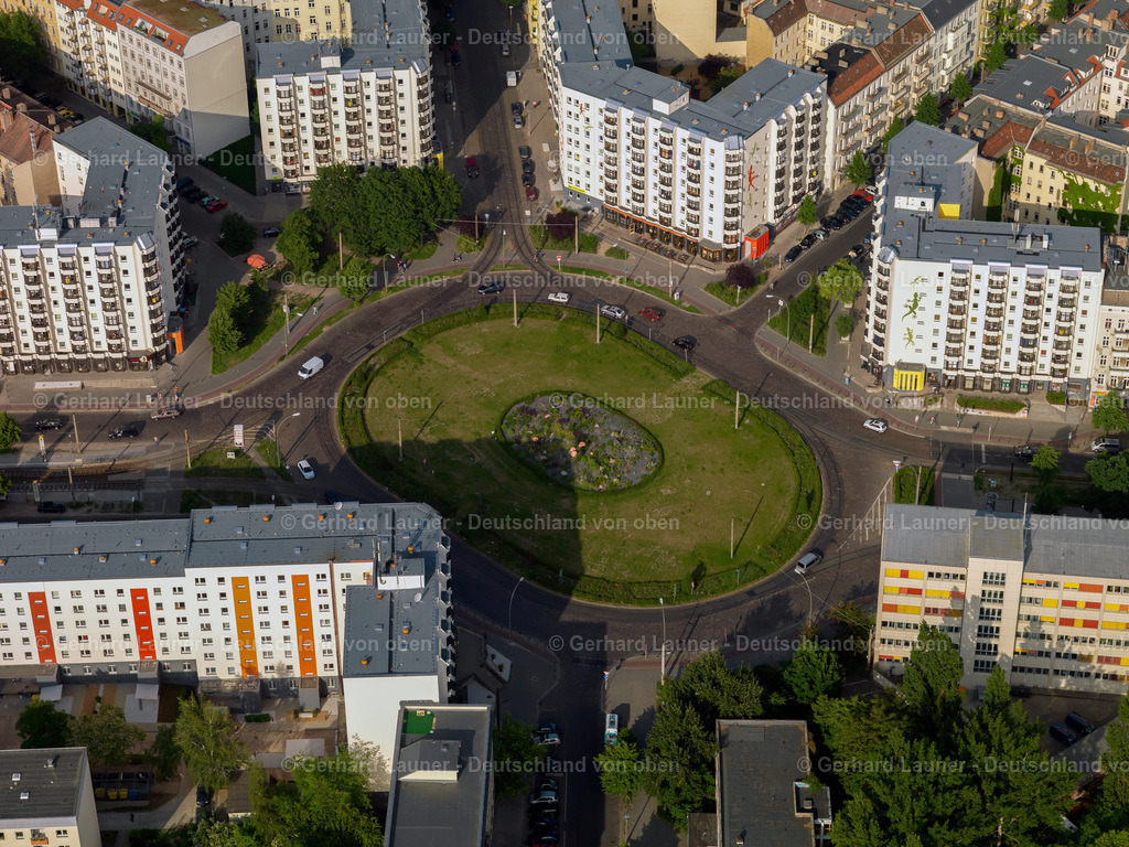 2790348 | Kreisverkehr Bersarinplatz
