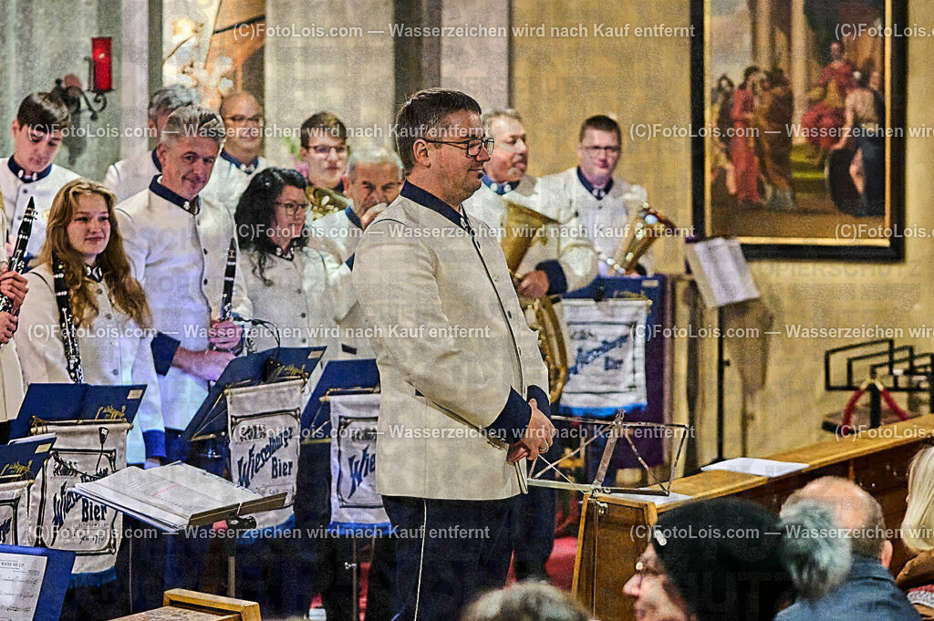 ALP4745_Wieselburger Brauereikapelle_Schachinger Manuel | (C)FotoLois.com, Alois Spandl, WEIHNACHTSKONZERT der Betriebsmusikkapelle der Brauerei Wieselburg in der Pfarrkirche, durch´s Programm führte Pfarrer Daniel Kostrzycki, anschließende Verköstigung durch die Landjugend Wieselburg, Fr 8. Dez. 2023.