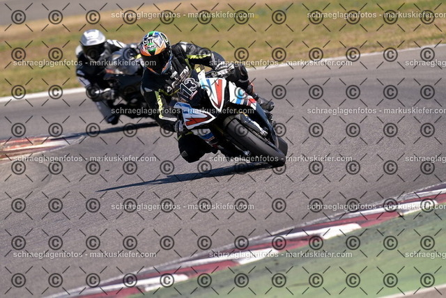 26bt04-1841 | markuskiefer.com - Realisiert mit Pictrs.com