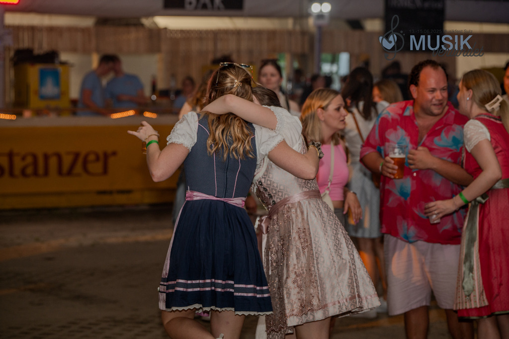 DSC_3254 | "Fussifoto.com – Ihr Ansprechpartner für hochwertige Fotografie! Entdecken Sie kreative Bilder und professionelle Dienstleistungen. Kontaktieren Sie uns für Ihre Projekte!"