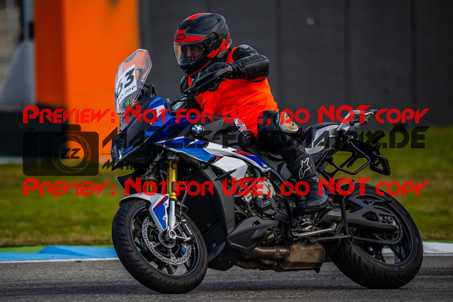 MaZZes_FotoMatrix_230311_8706 | STREET