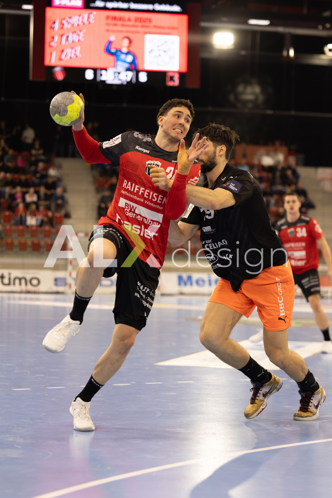 Handballen I Herren I Saison 2025-2026 I Quickline Handball League 2026 | Men I 18. Spieltag I Pfade Winterthur - Kadetten Schaffhausen I 20.12.2025 | 24 Mehdi Ben Romdhane (Pfadi Winterthur) – Rückraum mitte - Realisiert mit Pictrs.com