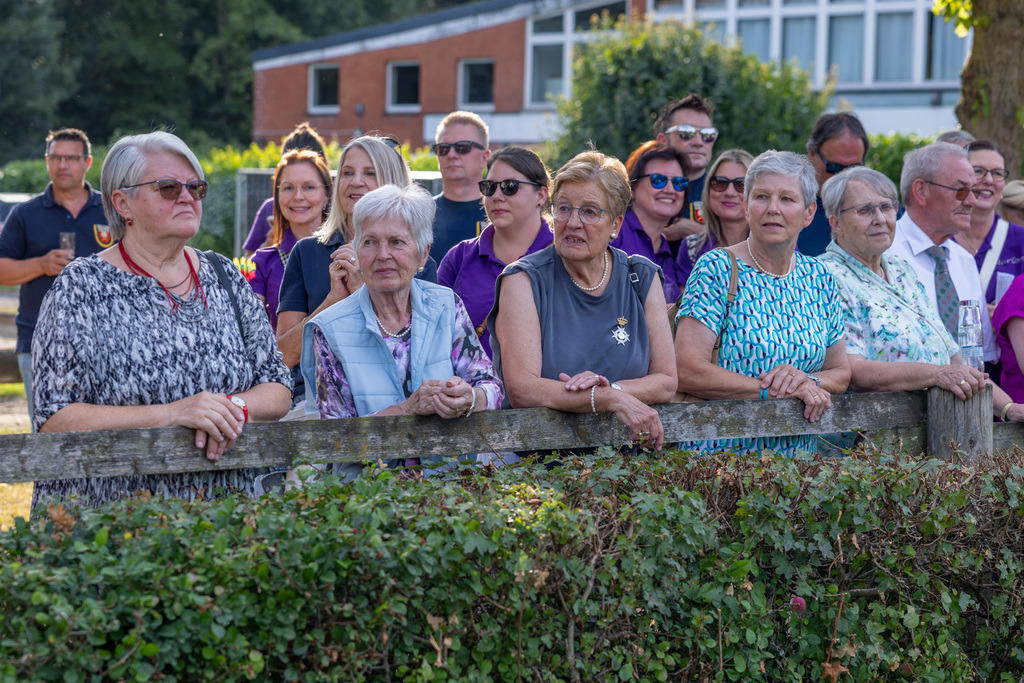 top-top.de-250704-174 | Foto, Video, Fotografie, Videografie, Fotobox, DJ, Discjockey, Musik, Musikbox, Veranstaltung, Photobooth, Amazon, Ebay, Buchtipp, Bestseller, Autor, Verlag, Buch, Wesel, Hamminkeln, NRW, Dinslaken, Rees, Drohne, Hochzeit, Party, Fotobox, Wesel, Fotograf