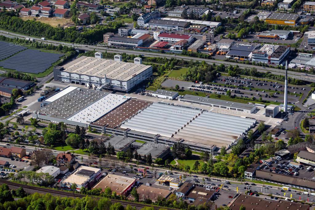 3701204 | Brose Fahrzeugteile GmbH &amp; Co.Kommanditgesellschaft, Ohmstrasse 2, 97076 Würzburg  Brose Fahrzeugteile GmbH &amp; Co.Kommanditgesellschaft, CoburgMax-Brose-Straße 1D-96450 Coburg Telefon: +49 9561 21-0Telefax: +49 9561 21-1429 E-Mail: info@brose.com