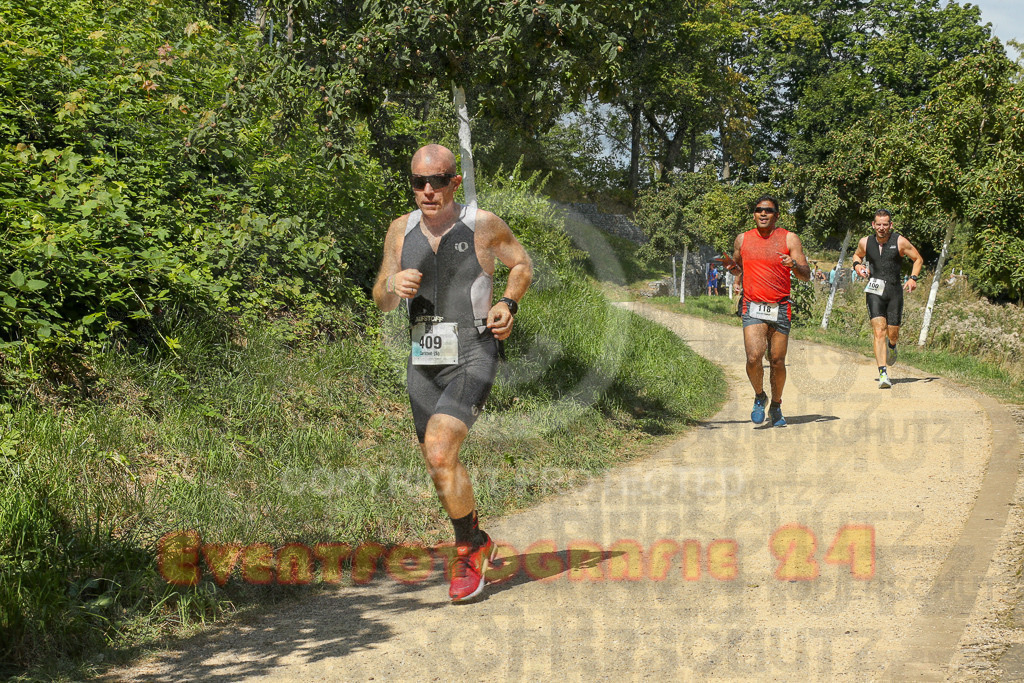 250824_1233_EX1_9732 | Sportfotografie im Rhein-Sieg Kreis, Köln, Bonn, NRW, Rheinland Pfalz, Hessen, etc. Unser Tätigkeitsfeld umfasst den Laufsport vom Volkslauf über den Marathon, Duathlon, Triathon bis zum Ultralauf wie Kölnpfad Ultra oder Schindertrail.