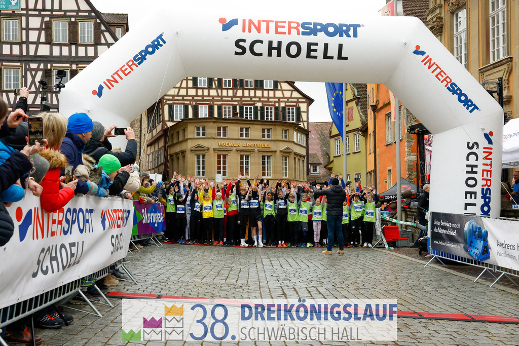1700m Stadtwerke Jugendlauf | 3 Koenigslauf 2024 1700m Stadtwerke Jugendlauf - Realisiert mit Pictrs.com