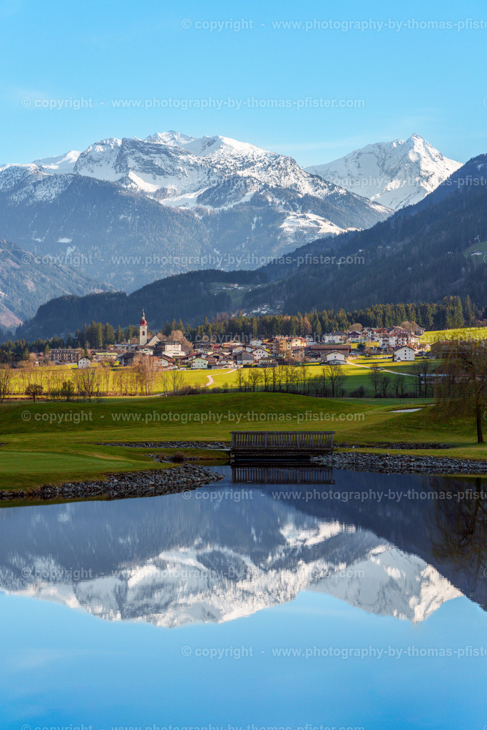 Uderns Spigelung im Golfplatz copyright  Thomas Pfister-1 | PHOTOGRAPHY BY THOMAS PFISTER