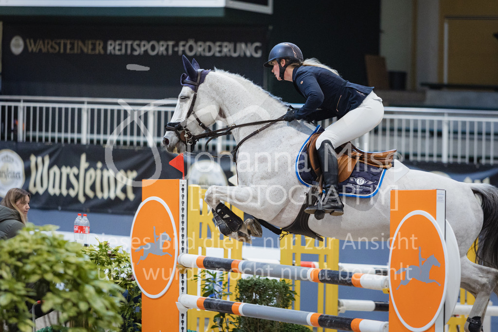 221217_Warstein_Stil-M-285 | Deine schönsten Turniermomente als professionelle Fotos! Entdecke hochwertige Pferdesport-Fotografie im Online-Shop. Jetzt Fotos finden & bestellen!
