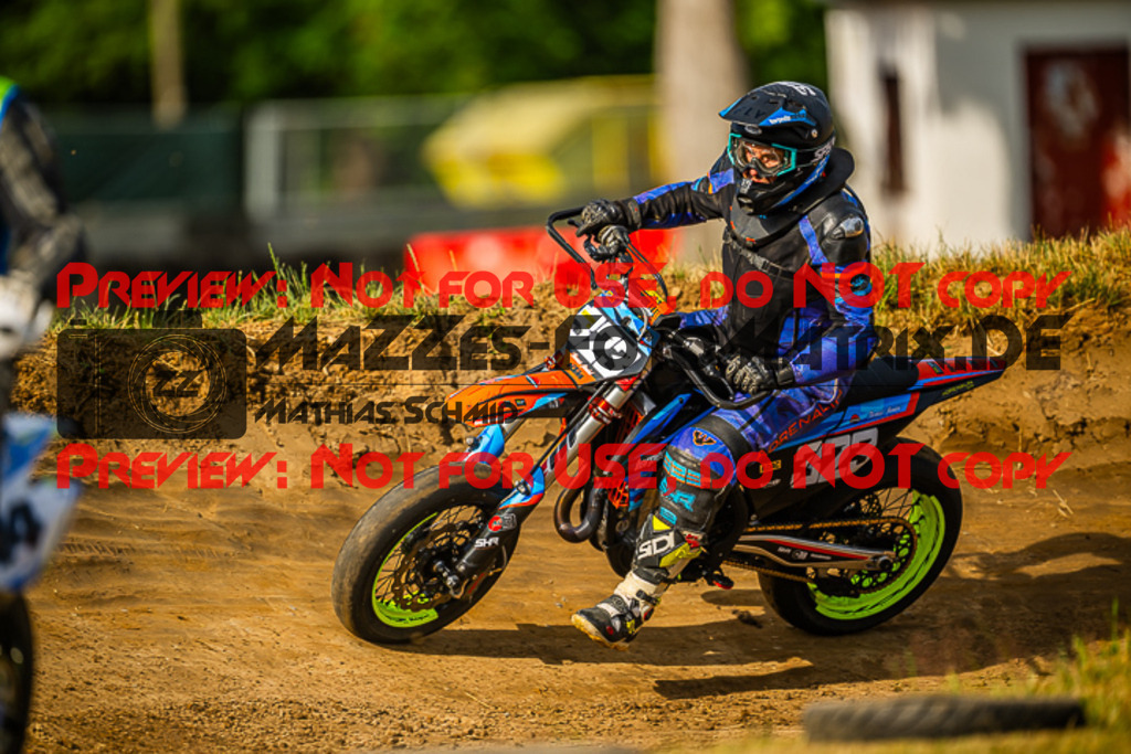 MaZZes_FotoMatrix_230701_6526 | UE40