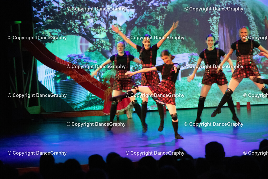 GPHY2003 | DanceGraphy - Realisiert mit Pictrs.com