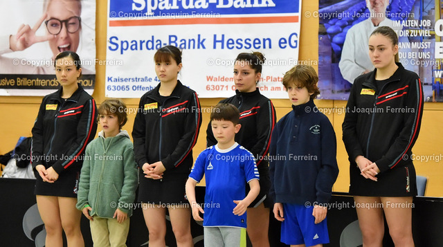 Team_Weinheim | 2025.03.01  Tischtennis  Damen 1. Bundesliga TSV 1909 Langstadt - TTC 1946 Weinheim v.l., Team Weinheim Yuan Wan (TTC 1946 Weinheim Tischtennis Damen 1.Bundesliga), Weishan Liu (TTC 1946 Weinheim Tischtennis Damen 1.Bundesliga), Mateja Jeger (TTC 1946 Weinheim Tischtennis Damen 1.Bundesliga) und Ece Harac (TTC 1946 Weinheim Tischtennis Damen 1.Bundesliga) - Realisiert mit Pictrs.com