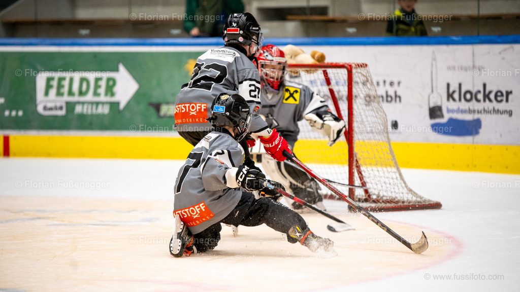 2025-03-23-U9-Turnier-Durnbirn-112 | "Fussifoto.com – Ihr Ansprechpartner für hochwertige Fotografie! Entdecken Sie kreative Bilder und professionelle Dienstleistungen. Kontaktieren Sie uns für Ihre Projekte!"