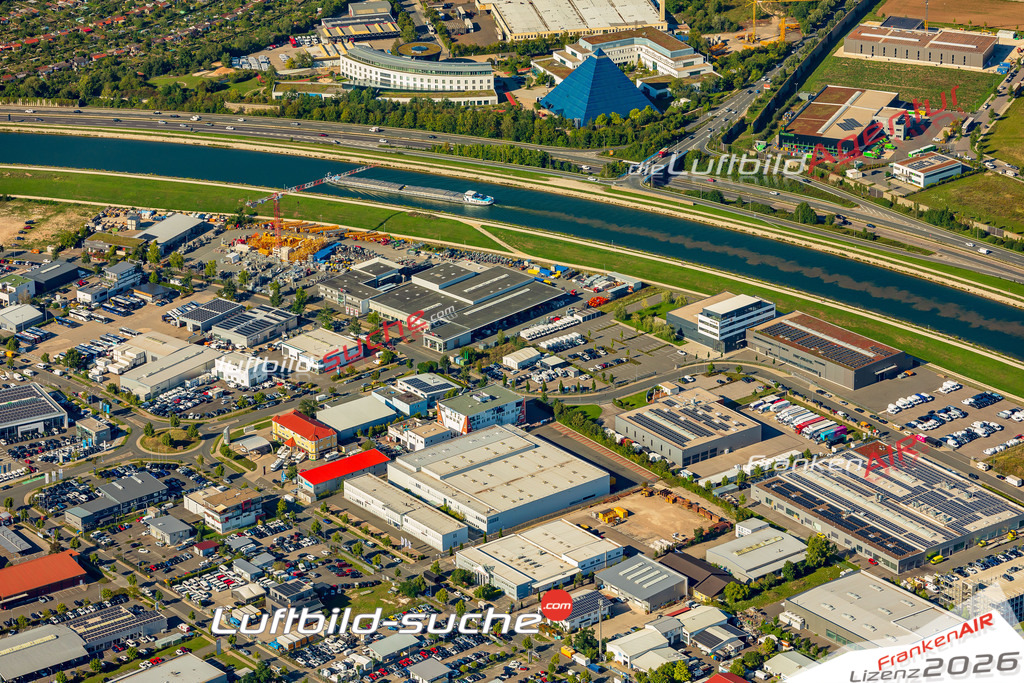 Luftaufnahme Südstadt Weikershof Fürth - Die Luftaufnahme wurde 2025 vom UL-Flugzeug heraus erstellt ( keine Drohne ) - Hochauflösende Luftaufnahme - für professionelle Ausdrucke geeignet. Die Geschenkidee !Mit Lizenz und Bildrechte bestellbar