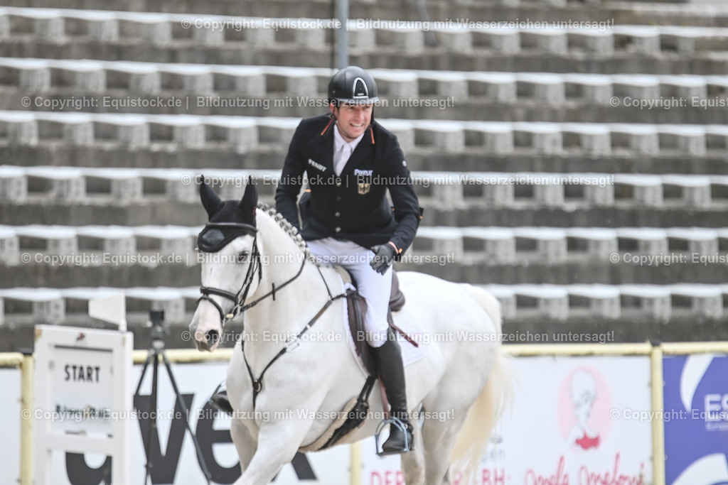 20230514_CCI4_Springen_0299 | equistock