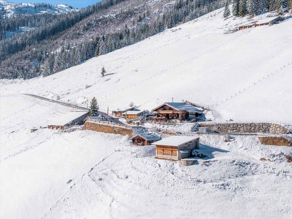  Hochfügen Winterwanderweg copyright  Thomas Pfister-15 | PHOTOGRAPHY BY THOMAS PFISTER