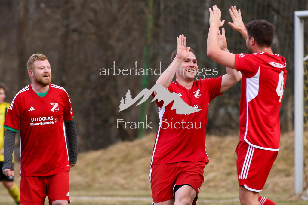 993T5860 | Medien- Sport- Entertainmentfotos