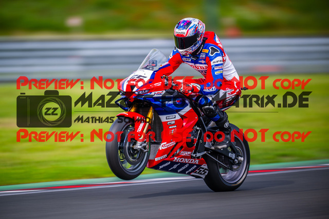 MaZZes_FotoMatrix_240531_6007705_6188 | STK