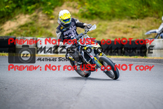 MaZZes_FotoMatrix_220528_9564 | Fotograf Mathias Schmid
Sportfotograf,
Eventfotograf,
Hochzeitsfotograf,
Portraitfotograf