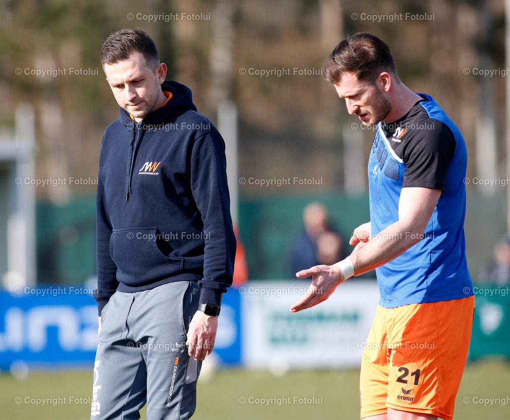 A_LUI_18032023_02 | SPORT,FUSSBALL,LT1 OOE LIGA ASKOE OEDT-SPG WALLERN/ST.MARIENKIRCHNEN 18.03.2023 IM BILD: HORST HAIDACHER UND ALFONS DIEPLINGER  (BEIDE SPGWALLERN) FOTO:FOTOLUI