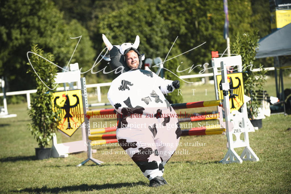 DSC_7751 | Pferde- und Turnierfotografie in Westsachsen. Pferdeportraits, Auftragszeichnungen und intuitive Kunst.